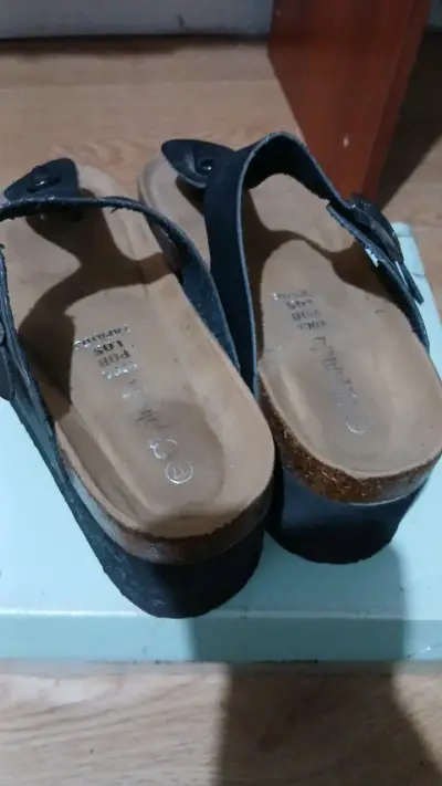 Sandalias de cuero negro con plataforma - miniatura 2