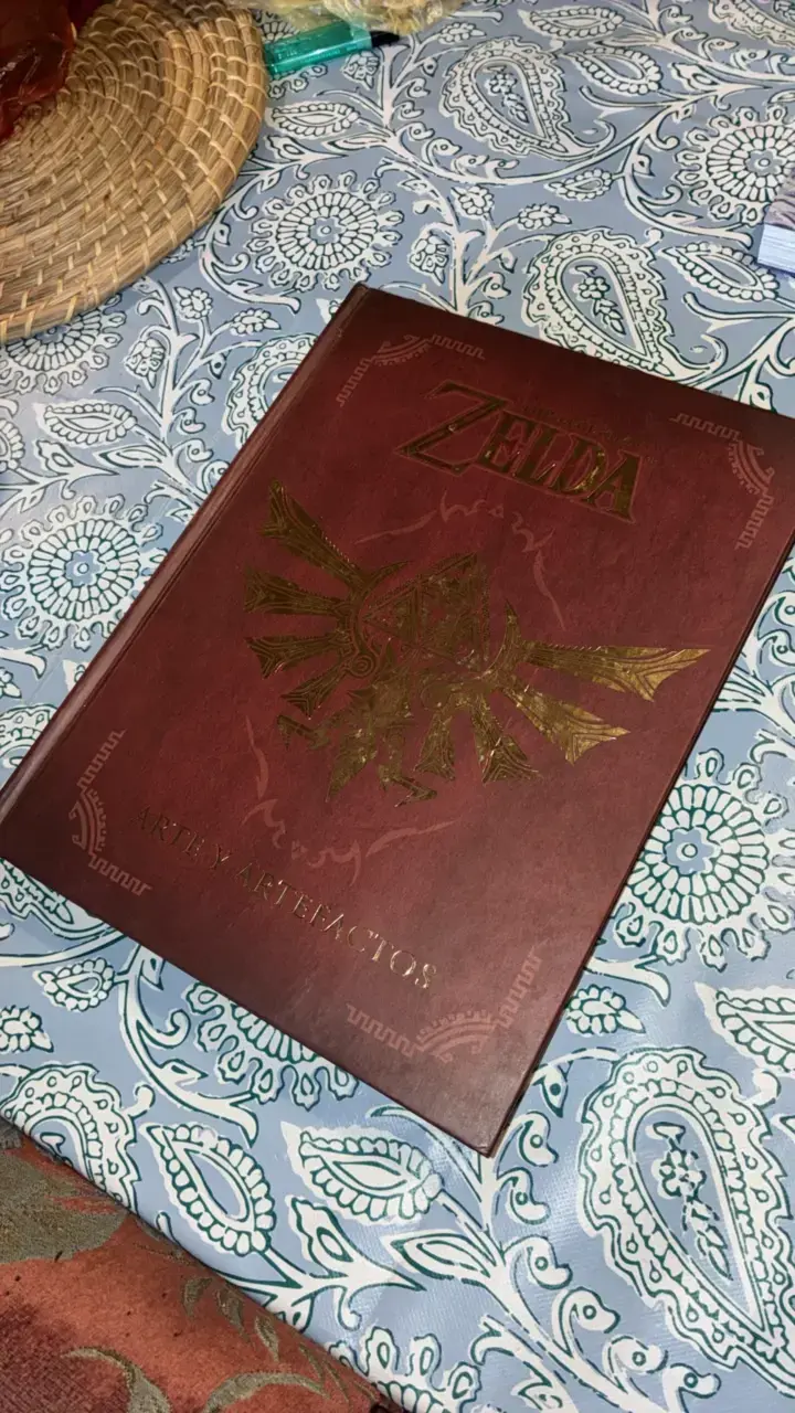Libro The Legend of Zelda Arte y Artefactos - 1