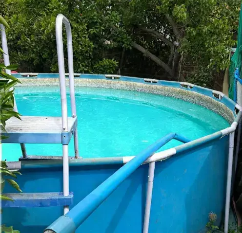 Piscina desmontable redonda con escalera - 2