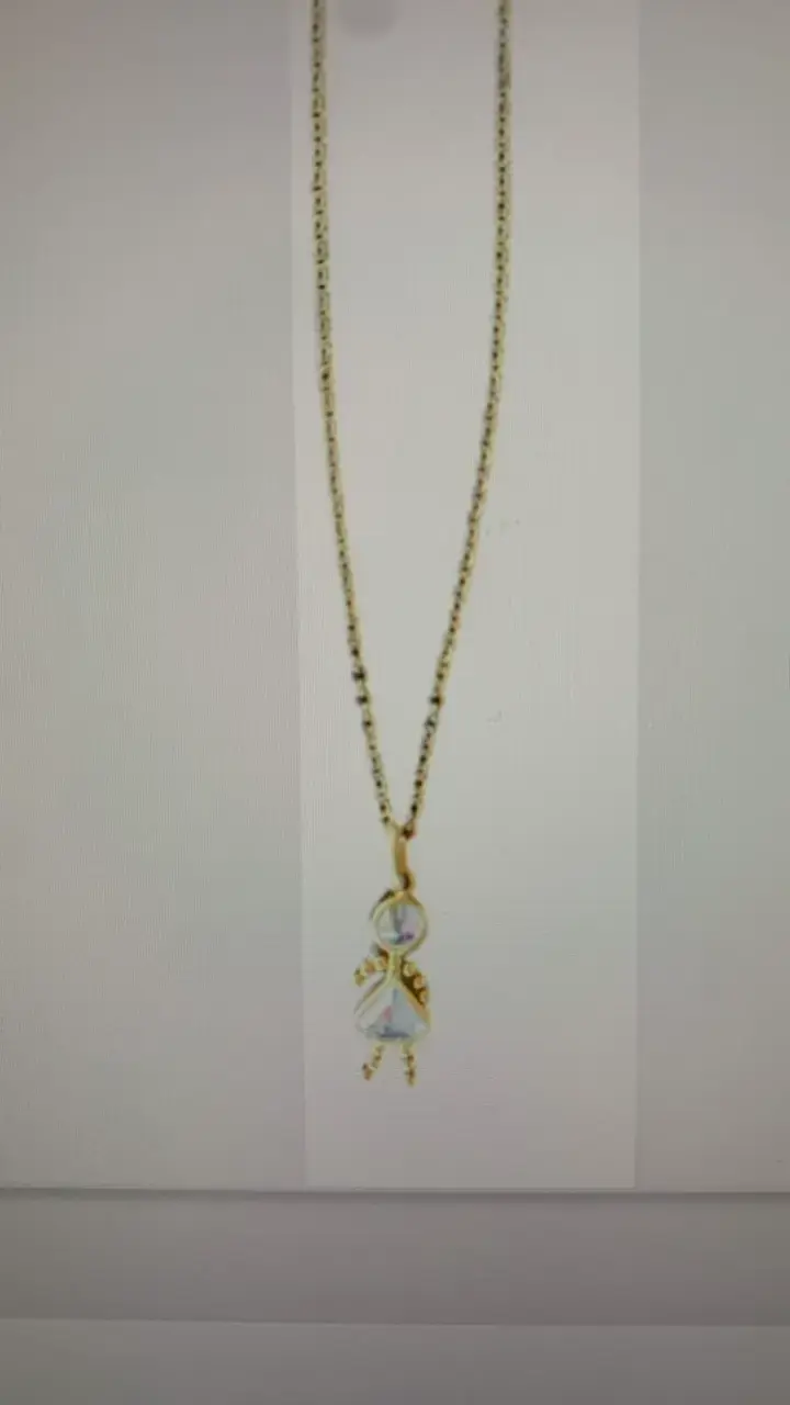 Dije colgante de niña fantasía dorado con zyrcon - 2
