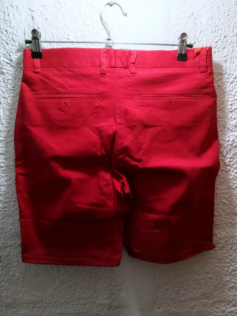 Shorts de hombre en colores rojo bordado - 2