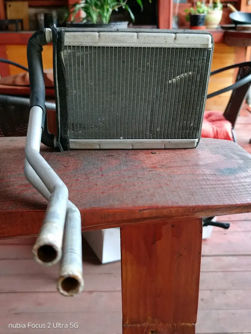 Radiador de calefacción para auto usado