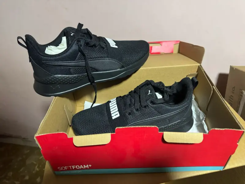 Zapatillas deportivas negras Puma - 1