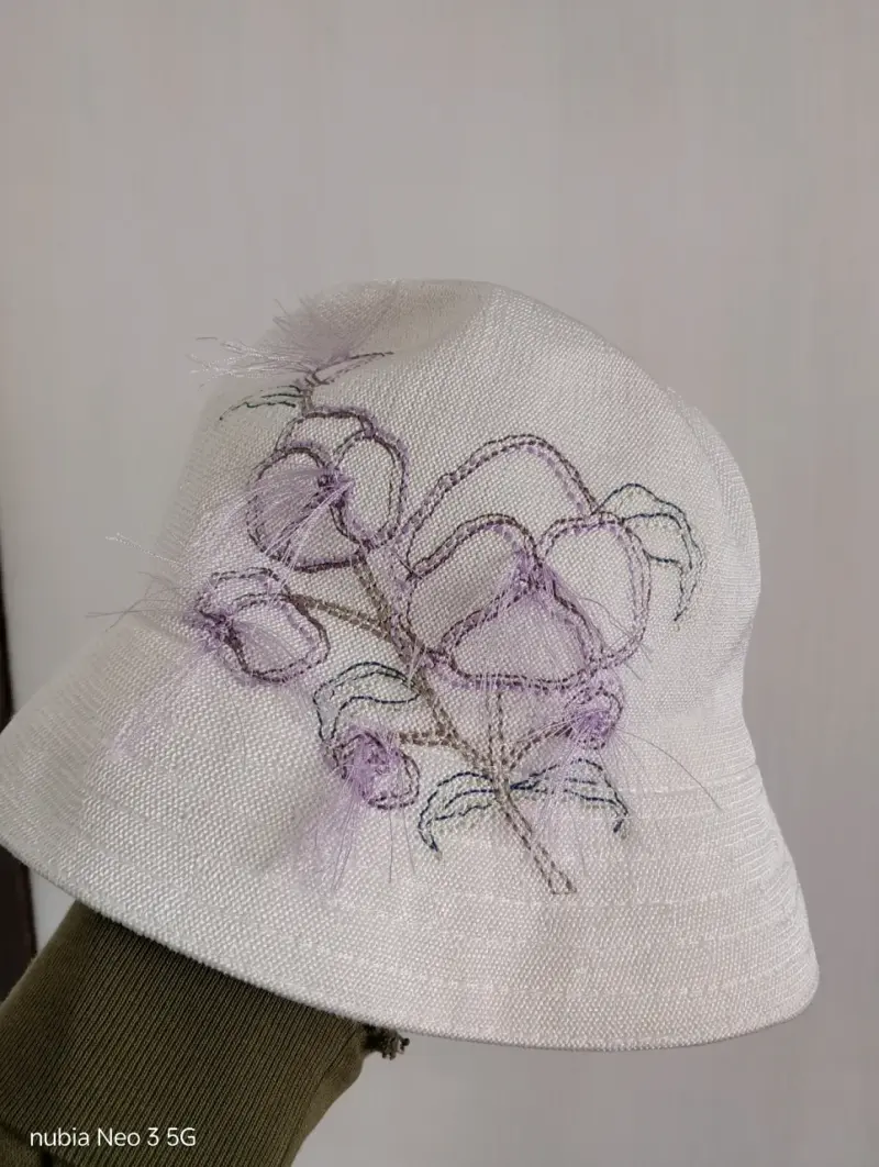 Sombrero Kangol de lino con bordado floral - 1