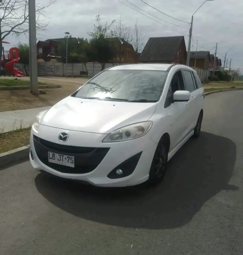 Mazda Premacy 2014 en buen estado - 1
