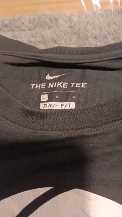Polera Nike Dri-Fit manga larga negra - miniatura 2