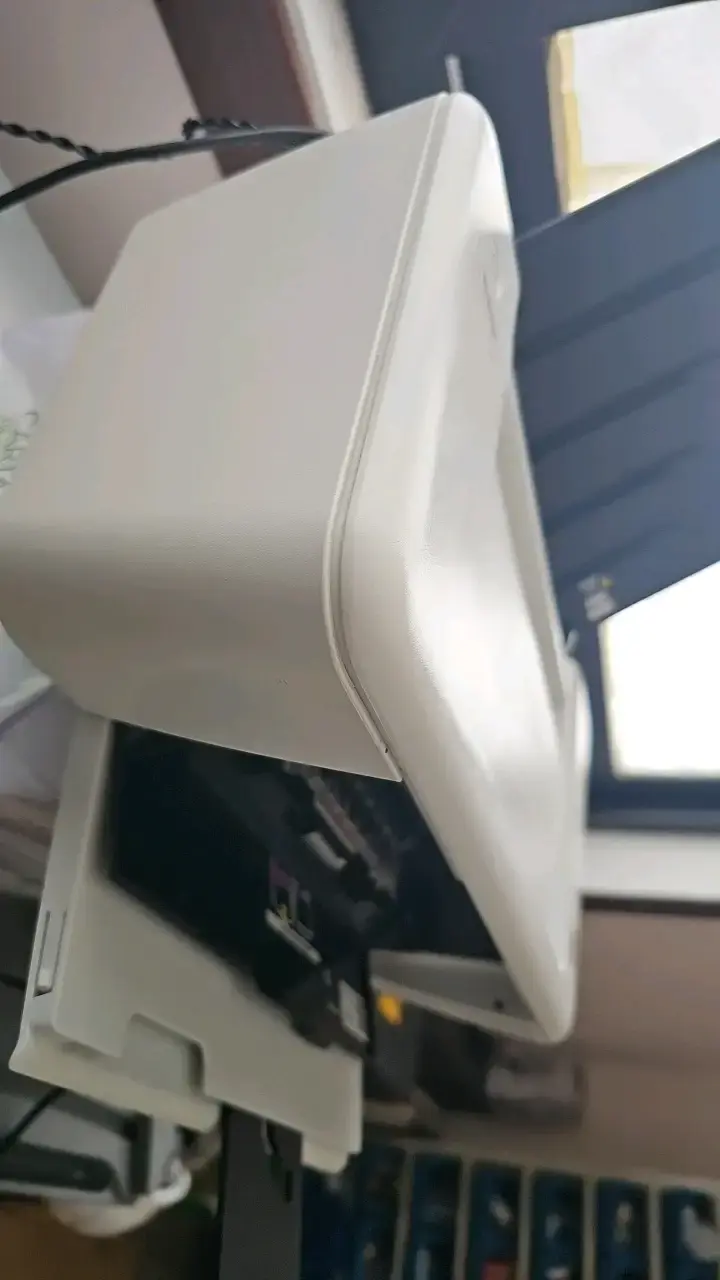 Impresora multifuncional HP DeskJet 1015 blanca - 3