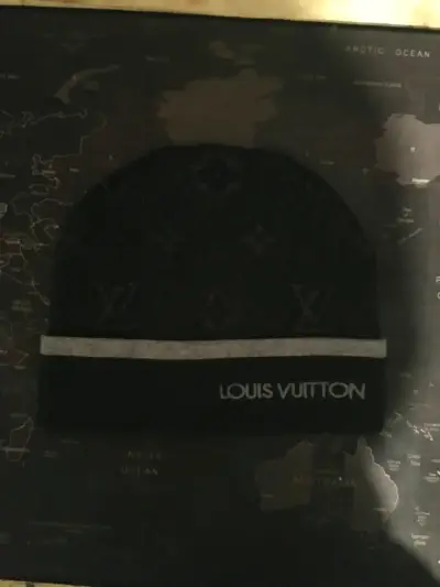 Gorro de lana negro Louis Vuitton con logo - miniatura 1