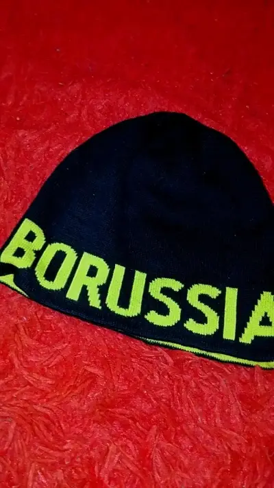 Gorro reversible Borussia Dortmund y BUFANDA - miniatura 1