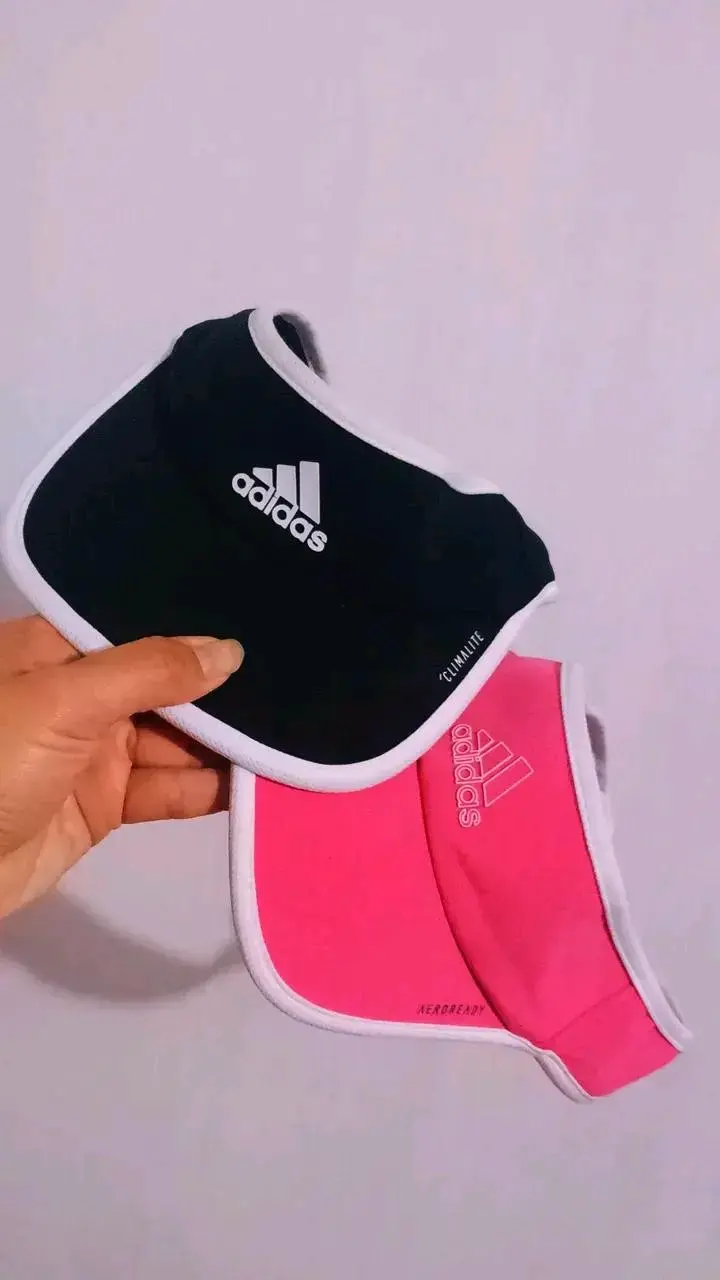 Viseras deportivas Adidas Climalite y Aeroready