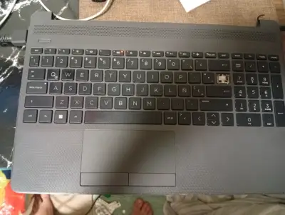 Notebook HP 255 G8 SIN PANTALLA - miniatura 1