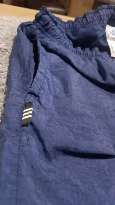 Pantalon  deportivo azul marino Adidas talla XL - miniatura 4