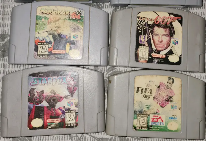 Juegos N64 Mariokart,007goldeneye,starfox,fifa99