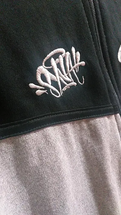 Polerón Nike bicolor con cierre frontal - miniatura 2