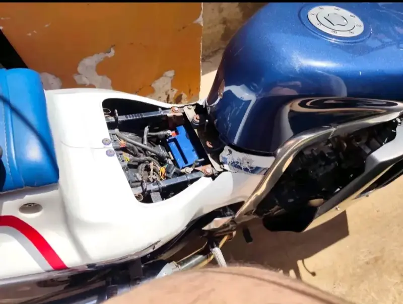 Moto Suzuki GSX-R - 5