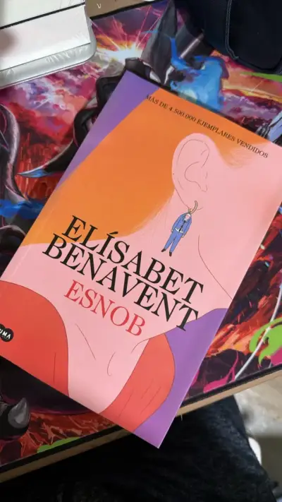 Libro 'Esnob' de Elísabet Benavent - miniatura 1