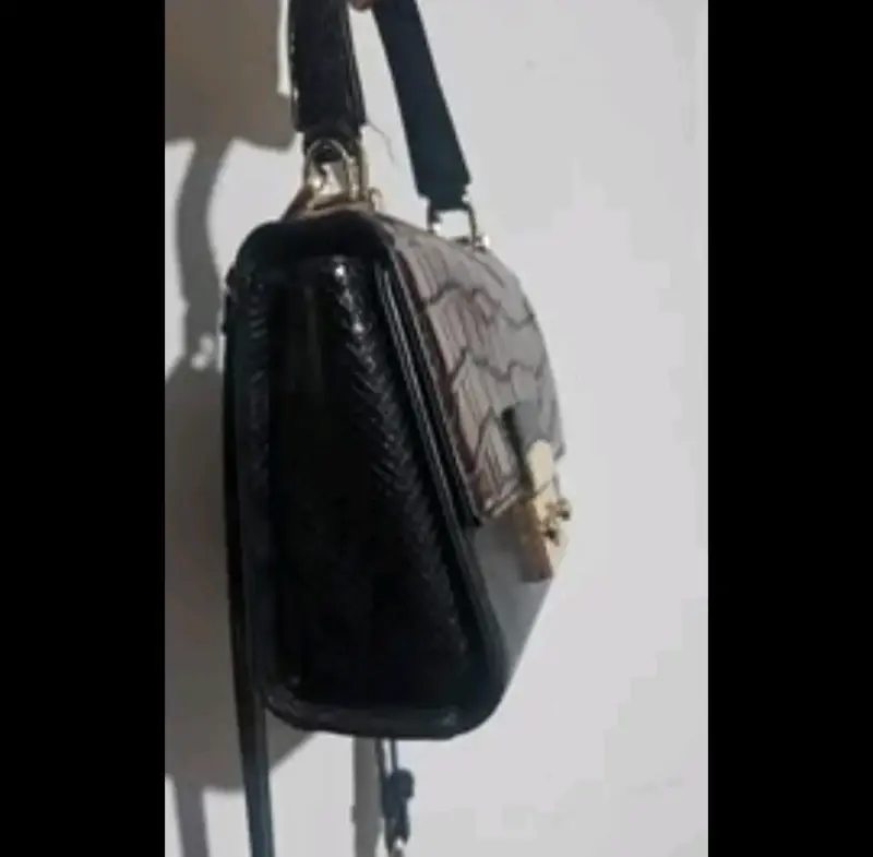 Cartera de mano elegante con diseño de cocodrilo - 2