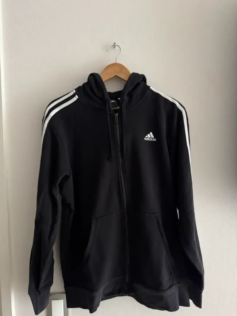 Polerón Adidas negro talla L con capucha - 1