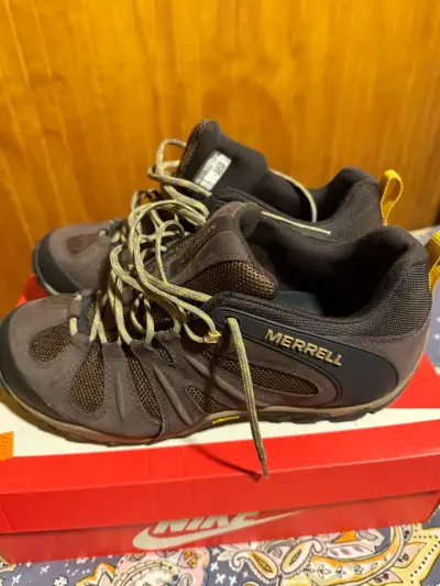 Zapatillas de senderismo Merrell marrones - miniatura 3