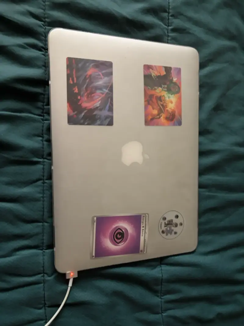 MacBook Air 13”  (2017) - macOS Monterey - 4