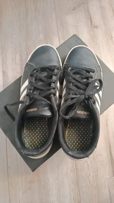 Zapatillas deportivas negras Adidas para mujer - miniatura 1