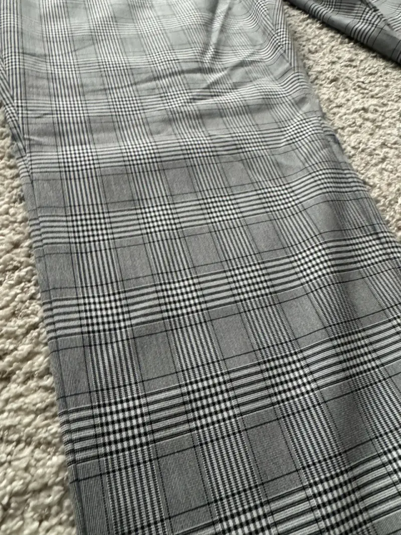 Pantalones a cuadros Slim Fit XL H&M - 3
