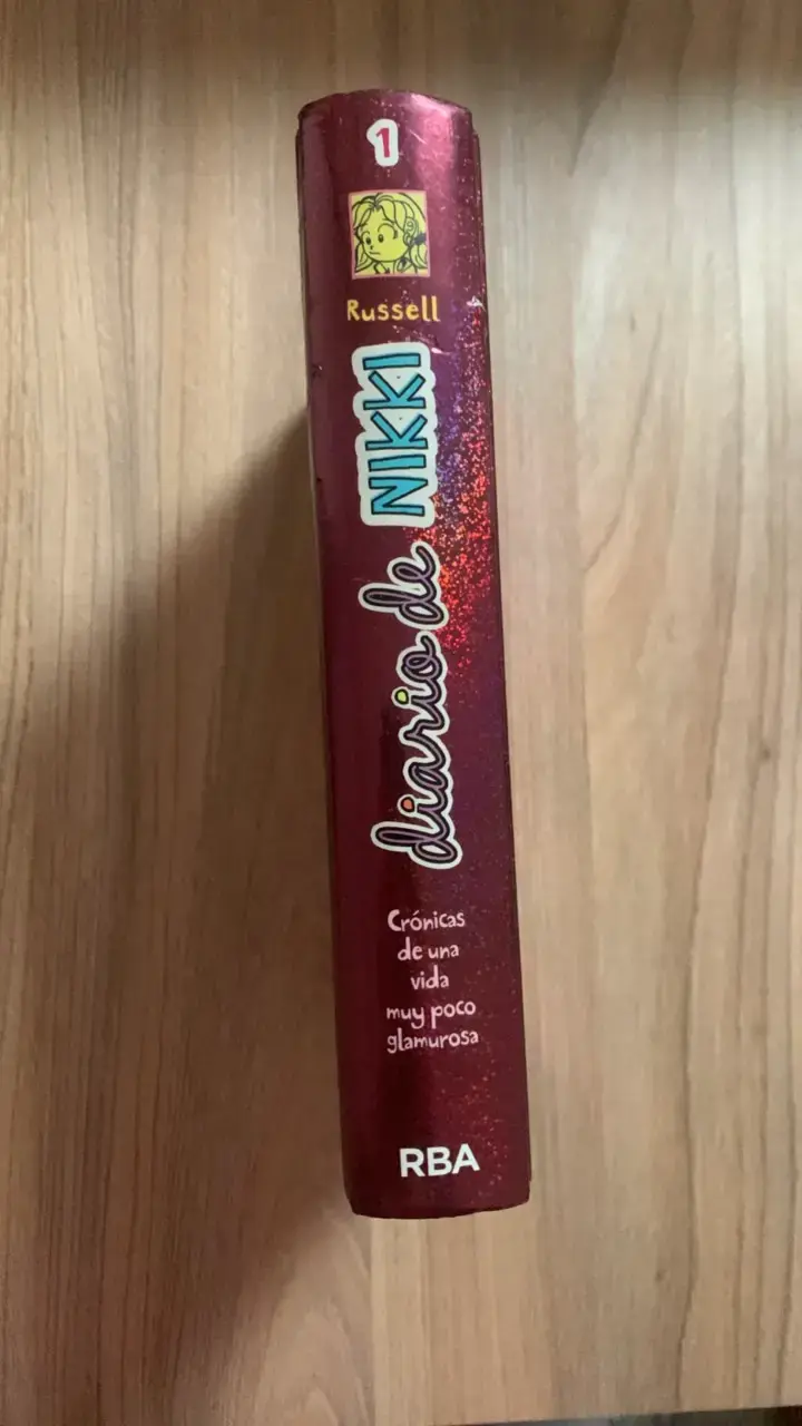 Libro Diario de Nikki Edición Super Guay - 2