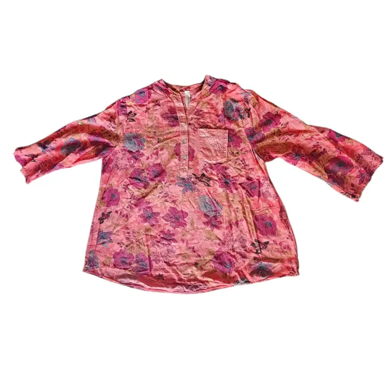 Blusa floral rosada, botones nácar, PATIO ORIENTE - 1