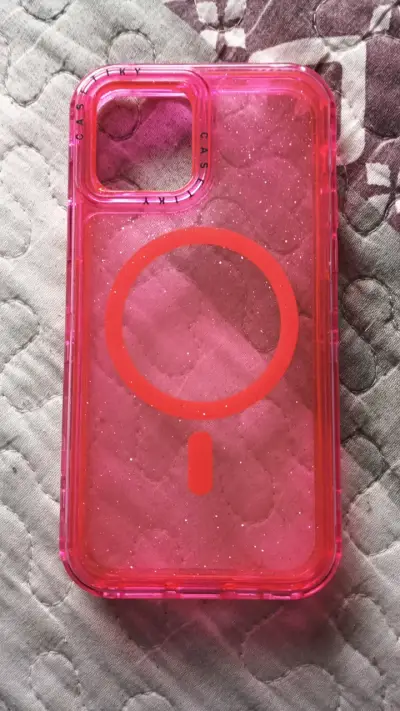 Set de fundas para celular con diseños variados. - miniatura 2