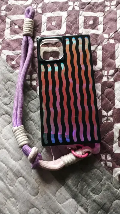Set de fundas para celular con diseños variados. - miniatura 4