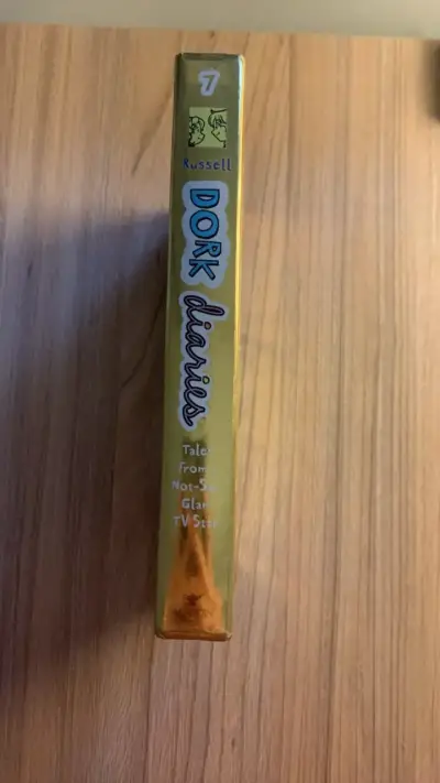 Libro Dork Diaries 7 - miniatura 2