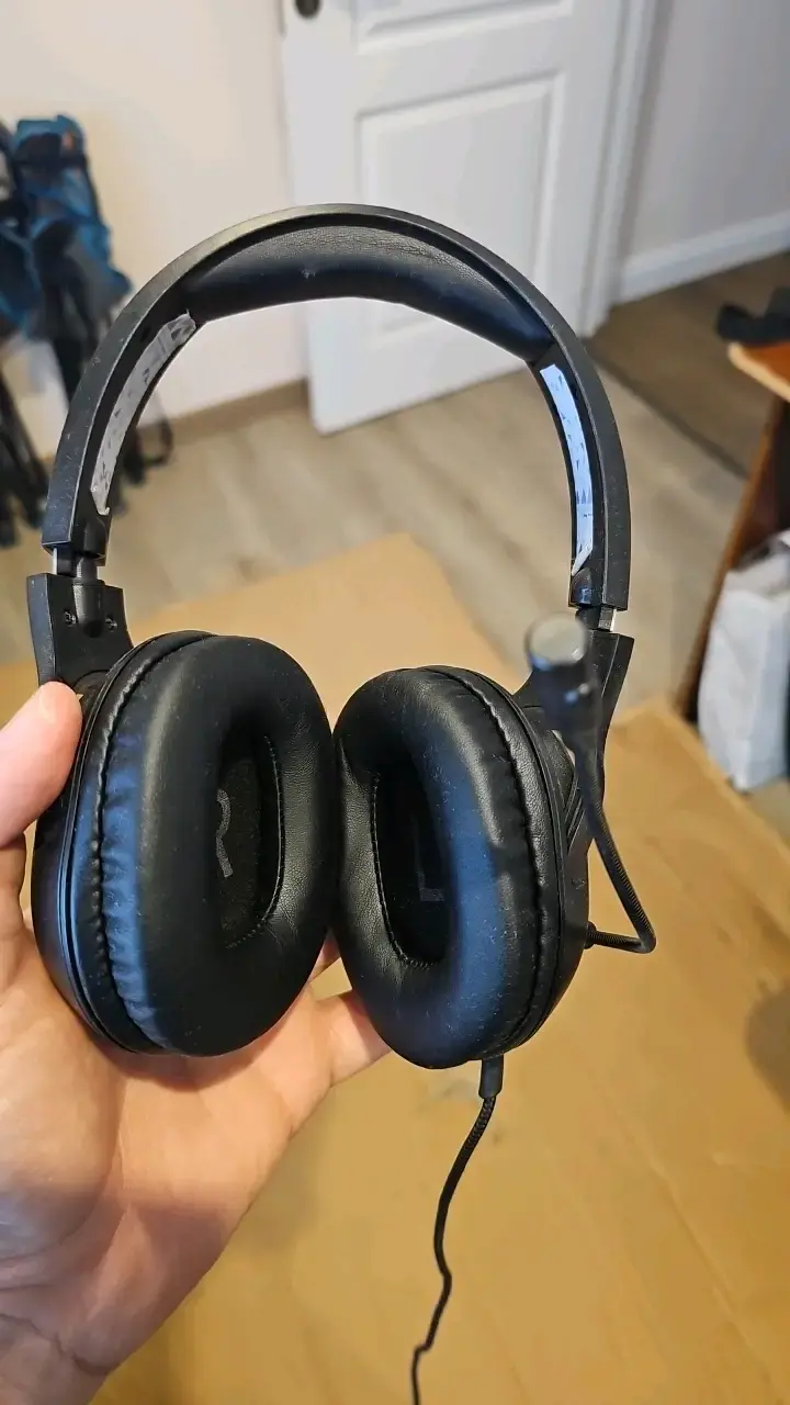 Auriculares Lenovo Gaming con cable - 3