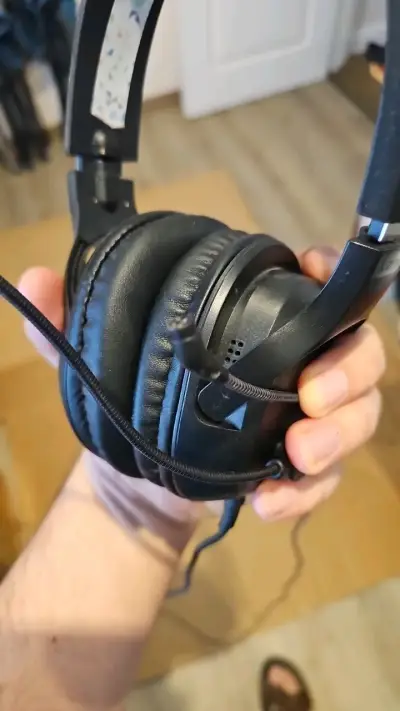Auriculares Lenovo Gaming con cable - miniatura 4