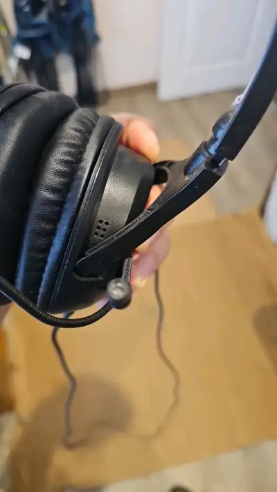 Auriculares Lenovo Gaming con cable - miniatura 5