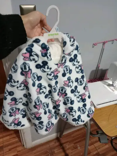 Poncho infantil con capucha y orejas - miniatura 6