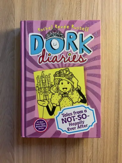 Libro Dork Diaries: 8 - miniatura 1