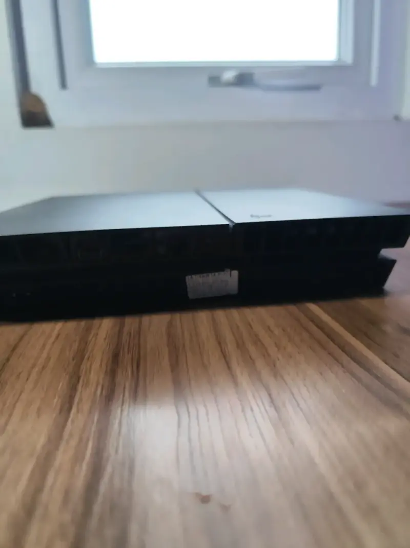 Consola PS4 con juegos incluidos - 2