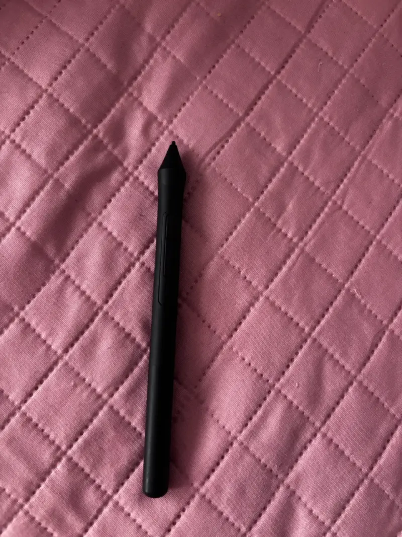 Tableta Gráfica Wacom Intuos con Lápiz - 4