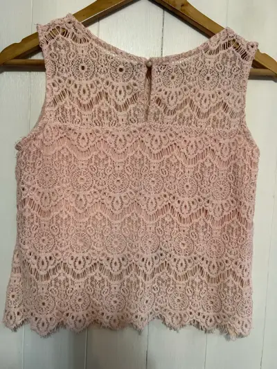 Blusa de encaje rosa sin mangas - miniatura 2