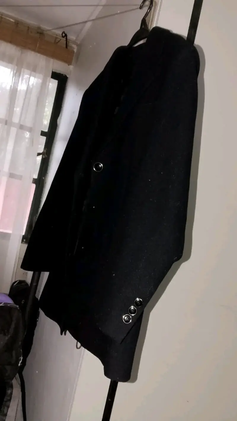 Blazer negro elegante para mujer - 2