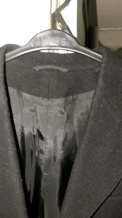 Blazer negro elegante para mujer - miniatura 3
