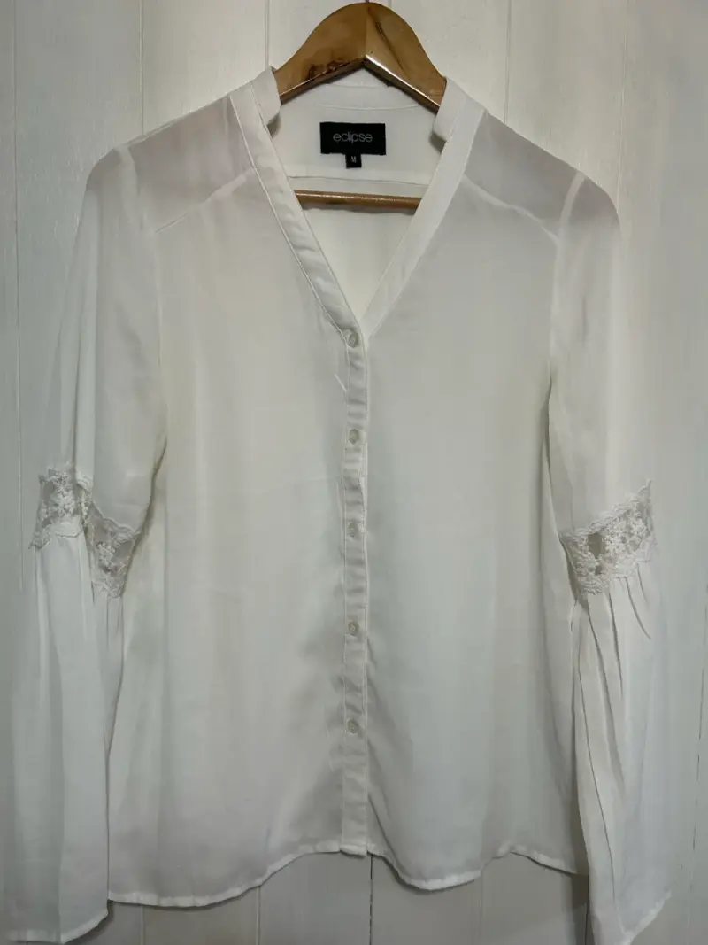 Blusa blanca con encaje Eclipse talla M