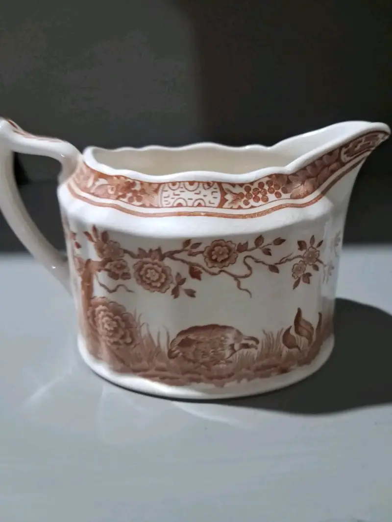 Cremero de cerámica vintage con diseño floral - 1