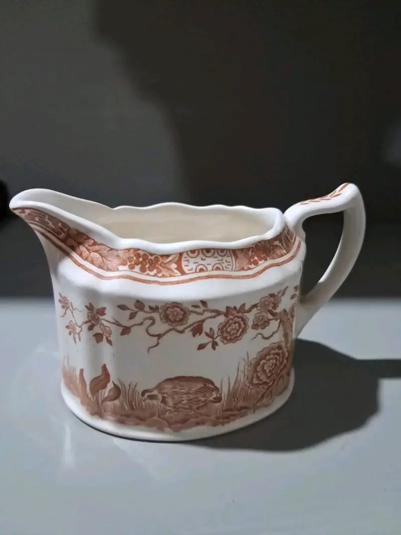 Cremero de cerámica vintage con diseño floral - 2