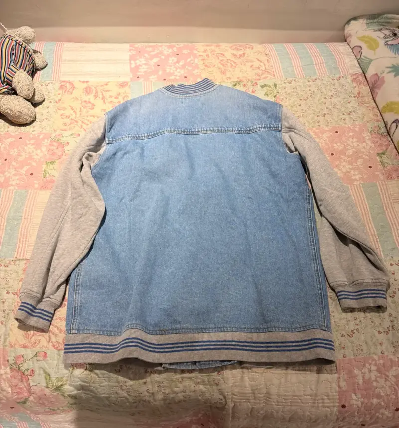 Chaqueta de mezclilla con mangas de algodón - 2