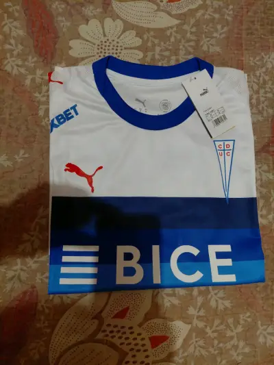 Camiseta de fútbol Universidad Católica Puma 2023 - miniatura 1