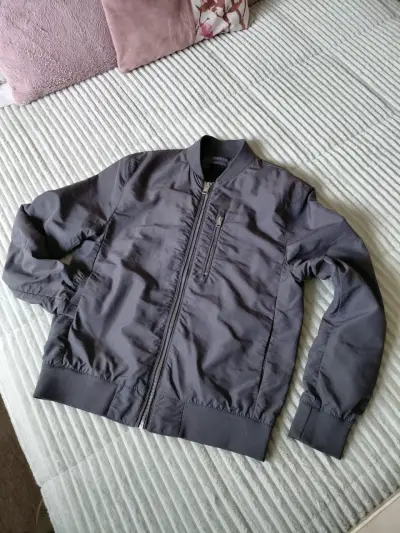 Chaqueta bomber gris para hombre H&M - miniatura 1