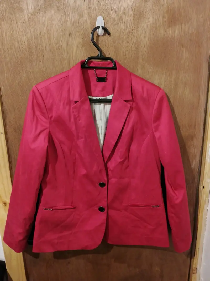 Blazer rojo elegante para mujer Apology London - 2