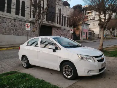 Auto Chevrolet Sail 1.4 2015 - miniatura 1