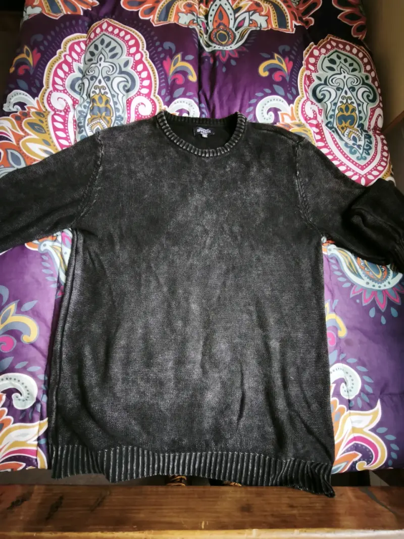 Suéter negro de lana para hombre Opposite - 2